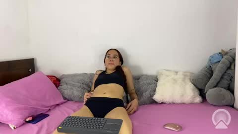 Snapshot of izhiss chatting on 16, 9, 2025 izhiss online show from 16, 9, 2025