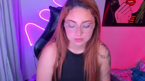 Snapshot of izyzys_baker chatting on 12, 3, 2025 hot izys online show from 12, 3, 2025