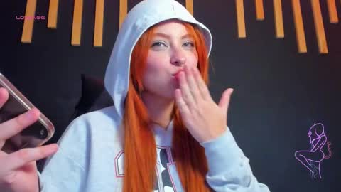 Snapshot of izyzys_baker chatting on 25, 10, 2025 hot izys online show from 25, 10, 2025