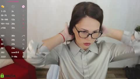 Snapshot of izzy_cam chatting on 2, 10, 2025 Queen of nylon  Victoria online show from 2, 10, 2025