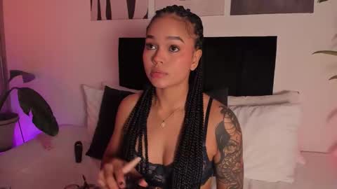 Snapshot of izzy_vega chatting on 3, 2, 2026 Izzy vega online show from 3, 2, 2026