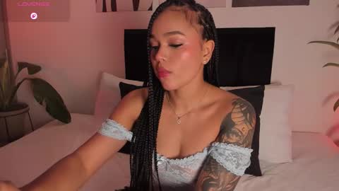 Snapshot of izzy_vega chatting on 6, 2, 2026 Izzy vega online show from 6, 2, 2026