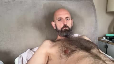 izzysboytoy1 online show from 11, 5, 2026