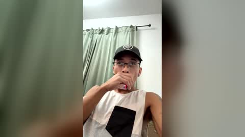 Snapshot of j0nnyk1ng chatting on 3, 3, 2026 Mugen online show from 3, 3, 2026