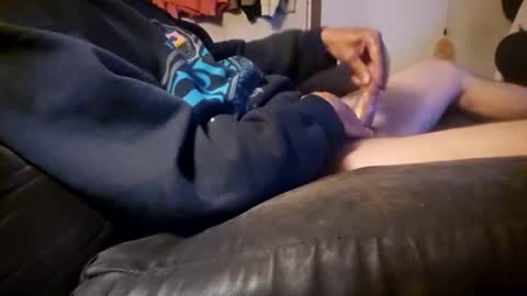 Snapshot of j1025402 chatting on 11, 11, 2025 j1025402 online show from 11, 11, 2025