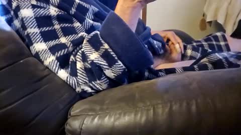 Snapshot of j1025402 chatting on 16, 11, 2025 j1025402 online show from 16, 11, 2025