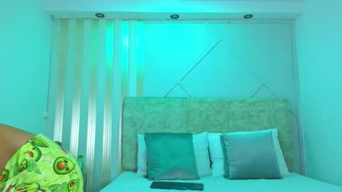 Snapshot of j_belle_ chatting on 14, 3, 2026 j_belle_ online show from 14, 3, 2026