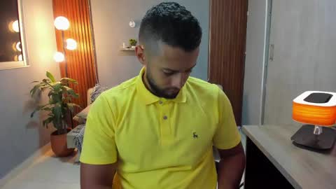 Snapshot of j_calix chatting on 19, 4, 2026 Calix Independient model Insta and twt Calixsnake online show from 19, 4, 2026