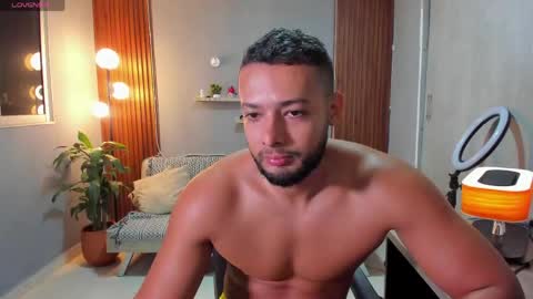 Snapshot of j_calix chatting on 22, 4, 2026 Calix Independient model Insta and twt Calixsnake online show from 22, 4, 2026