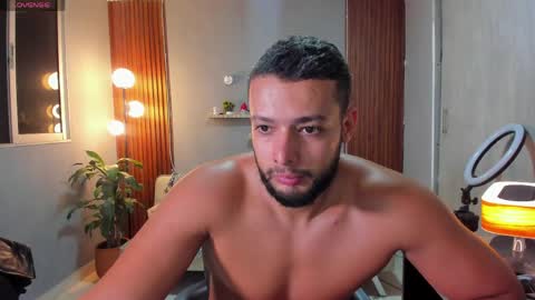 Snapshot of j_calix chatting on 30, 4, 2026 Calix Independient model Insta and twt Calixsnake online show from 30, 4, 2026