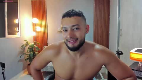 Snapshot of j_calix chatting on 5, 5, 2026 Calix Independient model Insta and twt Calixsnake online show from 5, 5, 2026