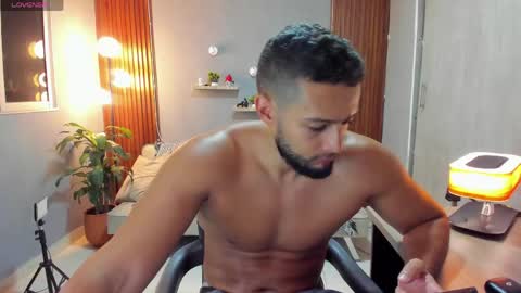 Snapshot of j_calix chatting on 10, 5, 2026 Calix Independient model Insta and twt Calixsnake online show from 10, 5, 2026