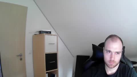 here4y online show from 27, 1, 2025