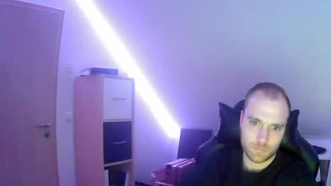 here4y online show from 6, 2, 2025