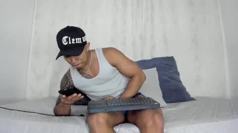 Snapshot of j_musiry chatting on 29, 12, 2024 i am juan musiry independent model online show from 29, 12, 2024
