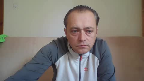 Snapshot of ja424387 chatting on 29, 10, 2025 Tomek online show from 29, 10, 2025