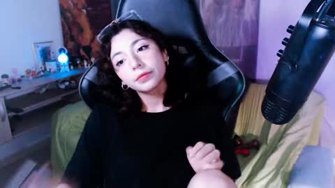 jade 18  online show from 13, 11, 2025