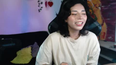 jade 18  online show from 14, 5, 2026
