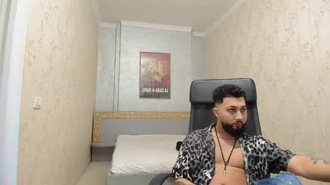 Snapshot of jacezachary chatting on 1, 2, 2025 JaceZachary online show from 1, 2, 2025