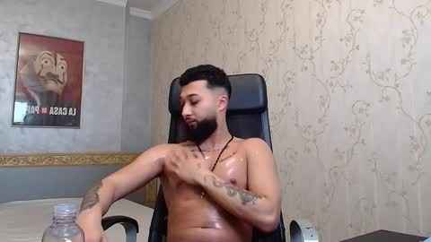 Snapshot of jacezachary chatting on 2, 2, 2025 JaceZachary online show from 2, 2, 2025