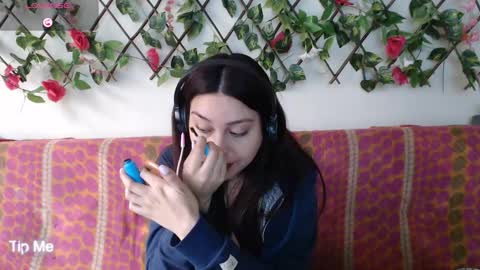 Jack and Emily online show from 7, 10, 2025