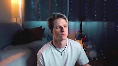 Snapshot of jack_frozt chatting on 6, 3, 2026 brestonsweet online show from 6, 3, 2026