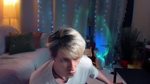 Snapshot of jack_frozt chatting on 10, 4, 2026 brestonsweet online show from 10, 4, 2026