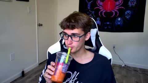 Snapshot of jack_jerk2 chatting on 22, 9, 2025 JackJack online show from 22, 9, 2025