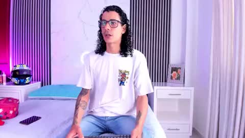 Snapshot of jackandrosse_ chatting on 19, 10, 2025 Jack  Rosse online show from 19, 10, 2025