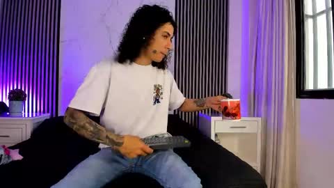 Snapshot of jackandrosse_ chatting on 1, 11, 2025 Jack Rosse online show from 1, 11, 2025