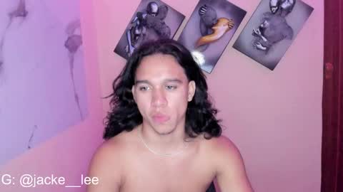 Snapshot of jacke__lee chatting on 15, 12, 2024 jacke__lee online show from 15, 12, 2024