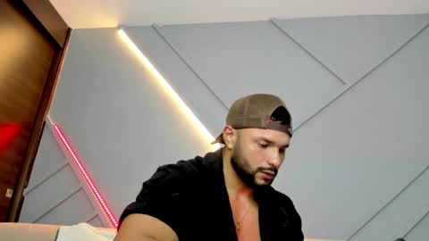 Jackson Wayne online show from 20, 2, 2025