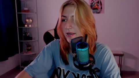 Linda Sofia help me get to 100 thumbs up online show from 17, 1, 2025