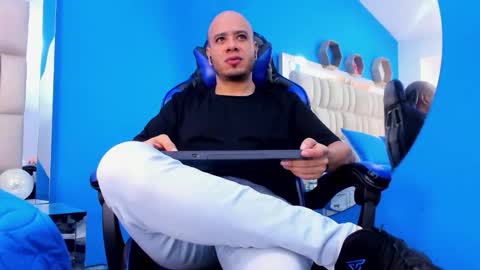 jacob_garcia_ online show from 26, 11, 2025