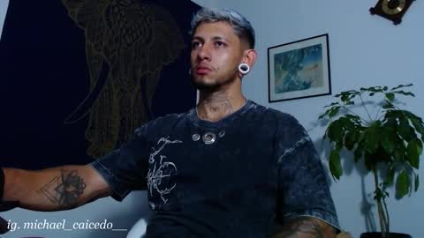 Snapshot of jacob_zane1 chatting on 9, 10, 2025 Michael Caicedo online show from 9, 10, 2025