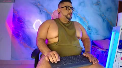 Snapshot of jacoob_woods chatting on 3, 3, 2026 daddy sir master bear online show from 3, 3, 2026