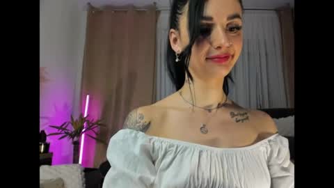 Jacqueline online show from 9, 5, 2026