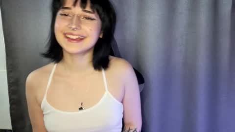 Snapshot of jacquiepoche chatting on 5, 3, 2026 Sofia online show from 5, 3, 2026