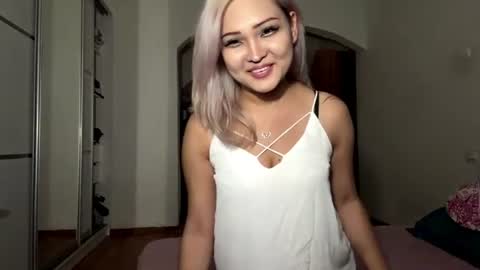 Snapshot of jacqulineschwarze chatting on 9, 6, 2026 Nara online show from 9, 6, 2026