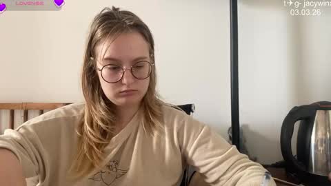 jacywinslat online show from 4, 3, 2026