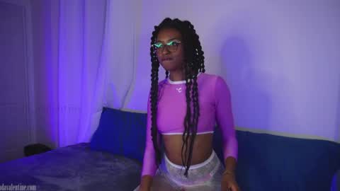 Snapshot of jada_valentine chatting on 3, 10, 2025 Jada online show from 3, 10, 2025