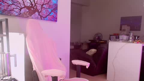 Snapshot of jade49 chatting on 17, 11, 2025 Jade49 online show from 17, 11, 2025