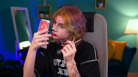 jade_castle online show from 4, 2, 2025