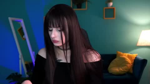 jade_castle online show from 5, 3, 2025