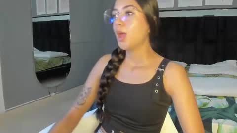 Snapshot of jade_lovv chatting on 26, 6, 2026 jade_lovv online show from 26, 6, 2026