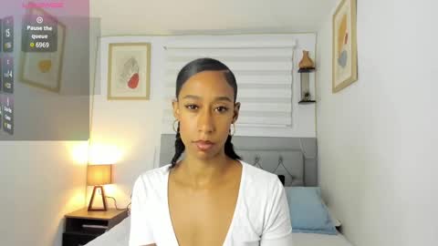 Jade smile online show from 10, 2, 2025