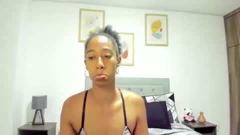 Jade smile online show from 12, 9, 2025