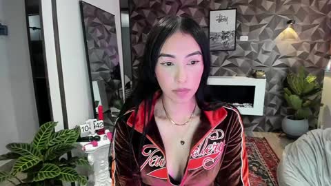 Snapshot of jade_porn chatting on 25, 1, 2025 Jade independent model online show from 25, 1, 2025