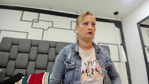 Snapshot of jade_squirt chatting on 2, 12, 2024 Jade online show from 2, 12, 2024