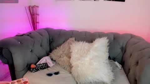 Snapshot of jade_sweetie chatting on 3, 12, 2025 Jade online show from 3, 12, 2025